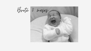 Bebé de tres meses llorando con los puños apretados en su hamaca